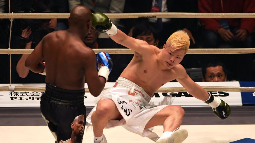 Floyd Mayweather Jr. trifft Tenshin Nasukawa bei einem Show-Kampf 2018