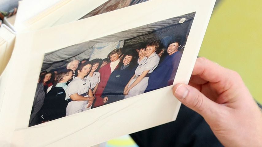 Fotografie von Prinzessin Diana im Kinderkrankenhaus Sheffield