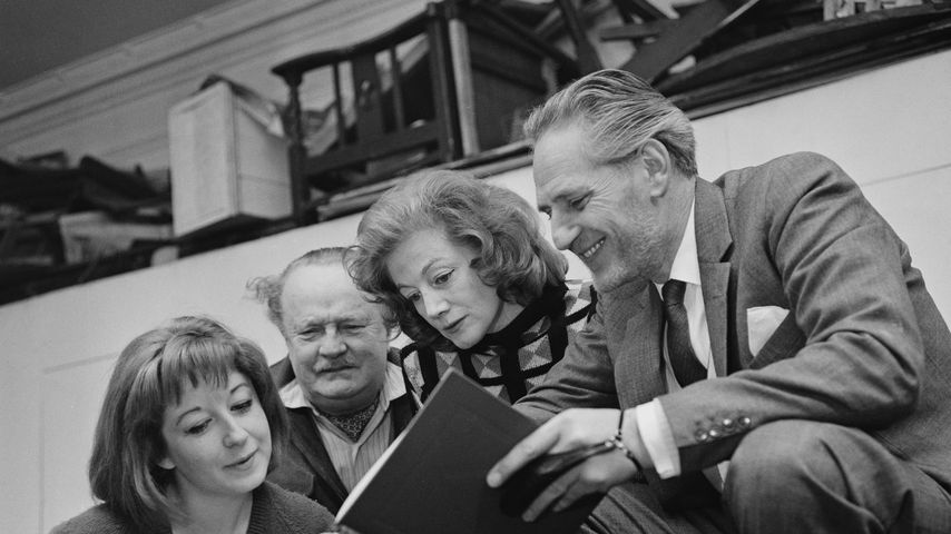 Frances Cuka, Basil Sydney, Sarah Churchill und Jeremy Hawk im Jahr 1963