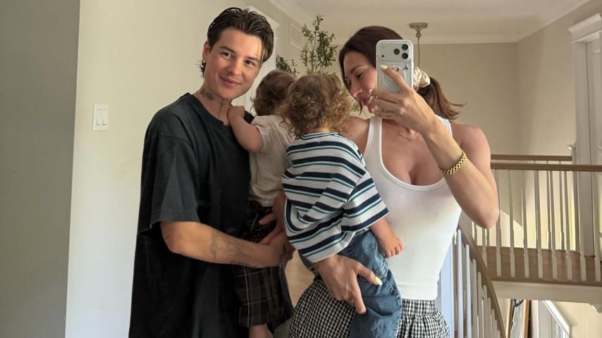 Francesca Farago mit ihrem Verlobten Jesse Sullivan und den Twins Locket und Poetry
