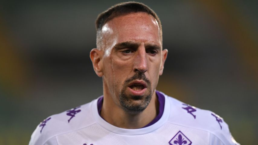 Autounfall: Fußballstar Franck Ribéry prallte gegen Ampel