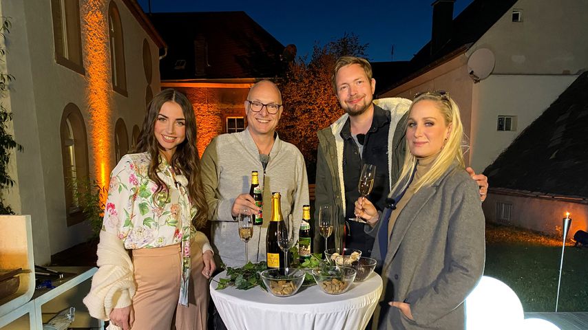 Frank Buschmann, Ekatarina Leonova, Janine Kunze, Bastian Bielendorfer beim "Wunschmenü der Stars"