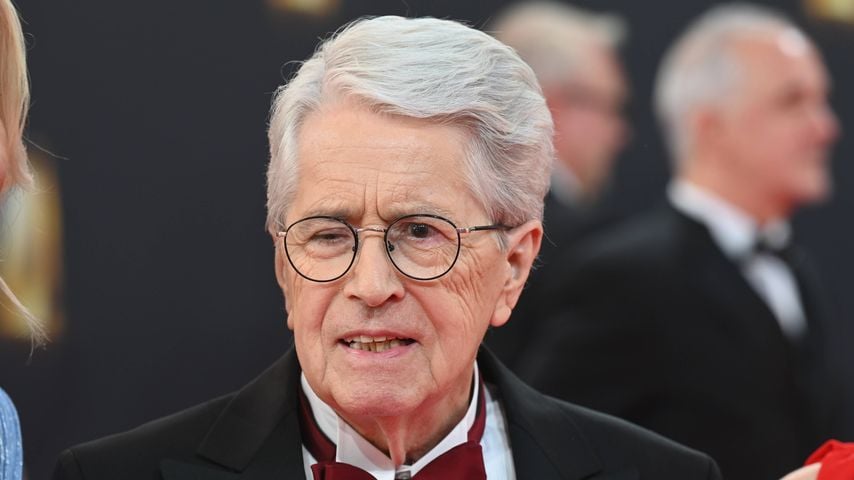 Doch so fromm: Frank Elstner träumte von Priesterkarriere