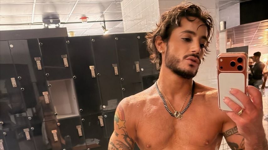 Frankie Grande überrascht seine Fans mit heißem Spiegelfoto