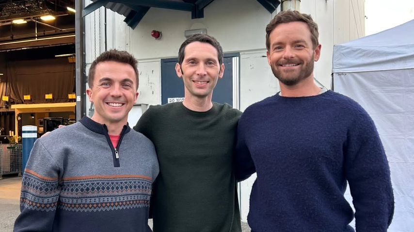 Frankie Muniz teilt geheimes Reunion-Pic mit Serienbrüdern