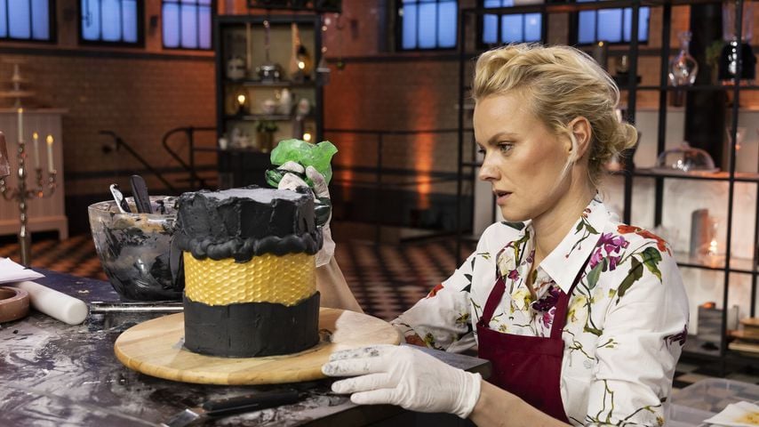 Franziska Knuppe bei "Das große Promibacken" 2021
