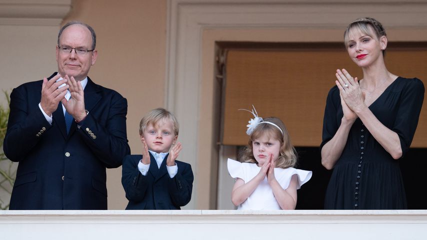 Fürst Albert II. und Fürstin Charlène mit ihren Kindern Jacques und Gabriella