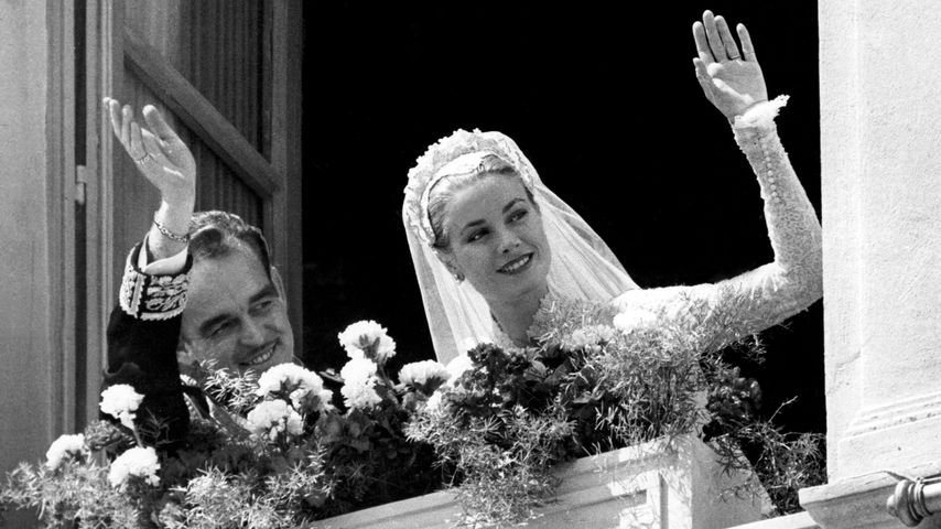 Fürst Rainier III. von Monaco und Grace Kelly bei ihrer Hochzeit im April 1956