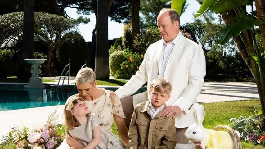 Fürstin Charlène, Fürst Albert und ihre Kinder an Ostern