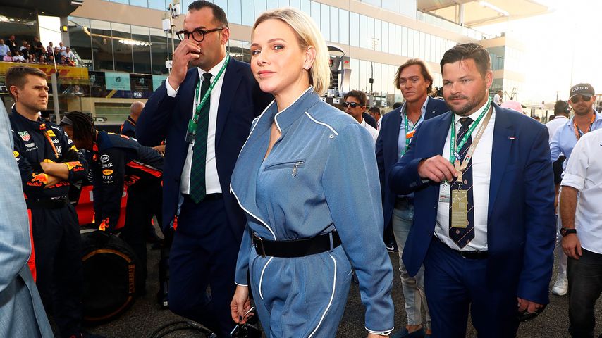 Fürstin Charlène im lässigen Overall bei Formel-1-Rennen