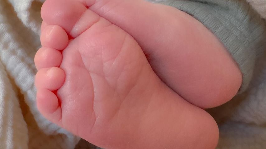 Füße von Ariane Alters Baby, März 2026
