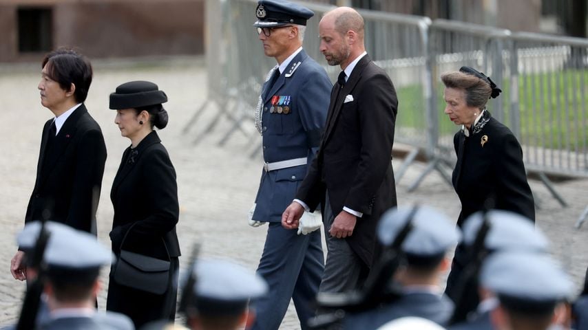 Fumihito, Kiko, Prinz William und Prinzessin Anne bei der Prozession für König Harald V. in Oslo