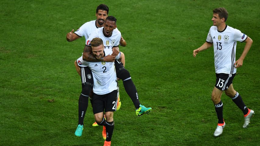 Shkodran Mustafi, Jérôme Boateng, Sami Khedira und Thomas Müller bei der EM 2016