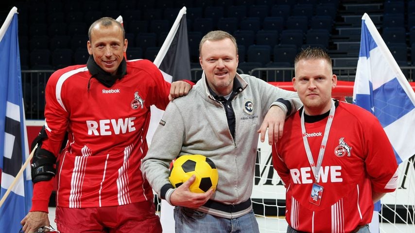 Noch ein "TV total"-Event: Eisfußball kommt bald zurück!