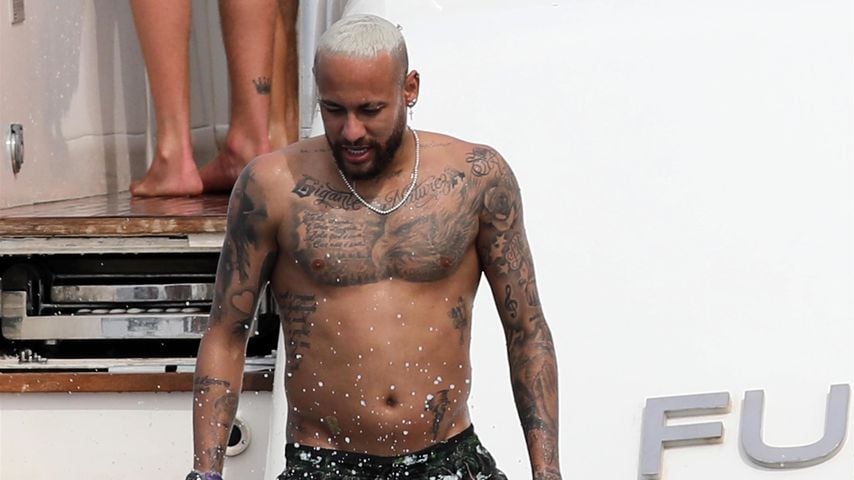 Kein Sixpack: Fans witzeln über Neymars kleines Bäuchlein