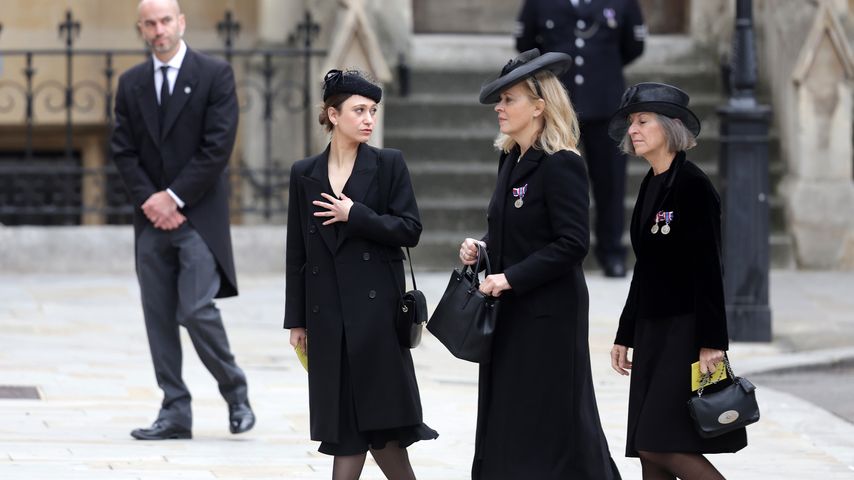 Gäste auf der Beerdigung der Queen vor der Westminster Abbey