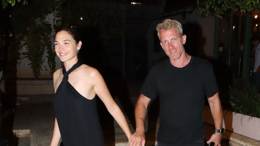 Total natürlich: Gal Gadot genießt Date-Night mit ihrem Mann