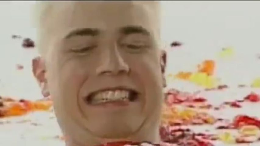 Gary Barlow im Musikvideo zu Take Thats Song "Do What You Like"
