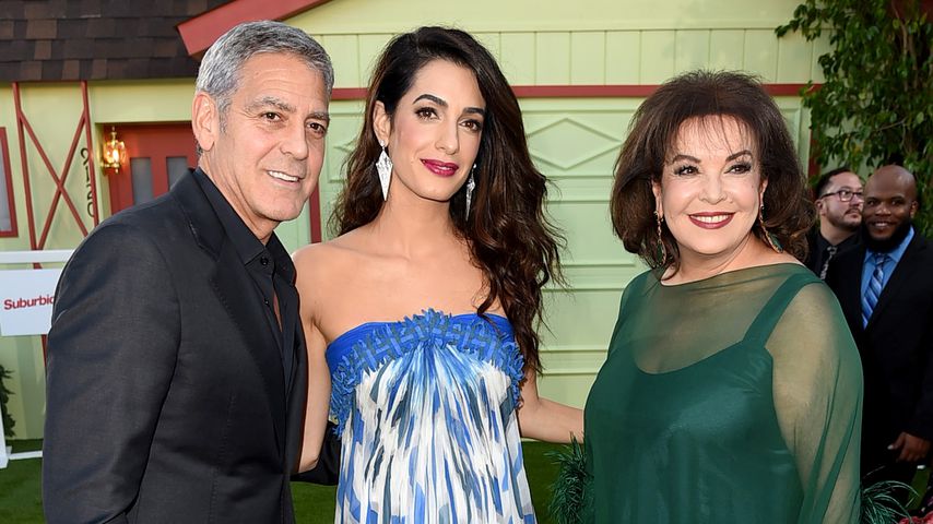 Glücklicher Mann: George Clooney mit Frau und Schwiegermama