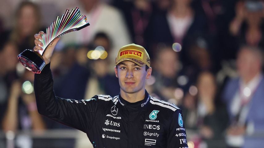 George Russell feiert seinen dritten Platz beim Großen Preis von Las Vegas