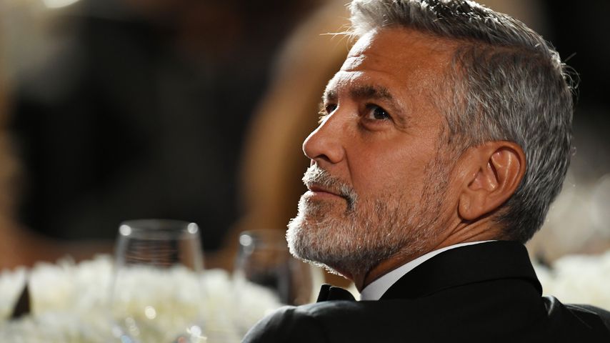 Wegen Amal: George Clooney versteigert Motorrad nach Unfall