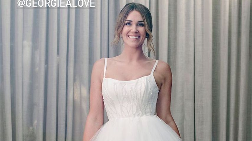 Georgia Love in ihrem Empfangskleid auf ihrer Hochzeit