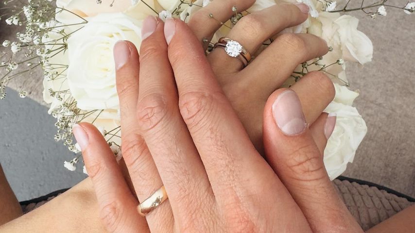 Georgia O'Connor und ihr Mann bei ihrer Hochzeit im Mai 2025