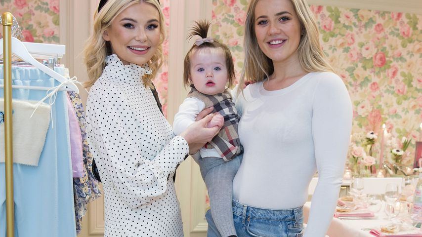 Georgia Toffolo und Tabitha Willett mit ihrer Tochter Ottilie