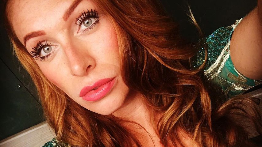 Georgina Fleur im Dirndl