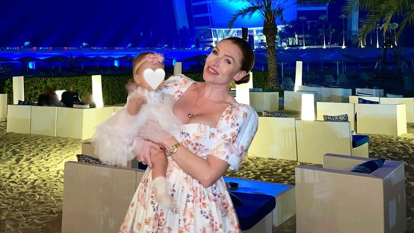 Georgina Fleur und ihre Tochter im April 2022 in Dubai