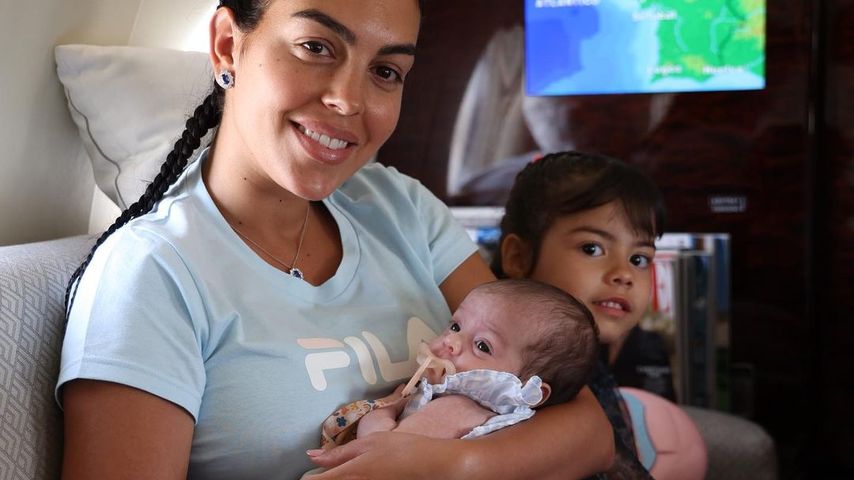 Georgina Rodriguez mit ihren Kindern Bella Esmeralda und Alana