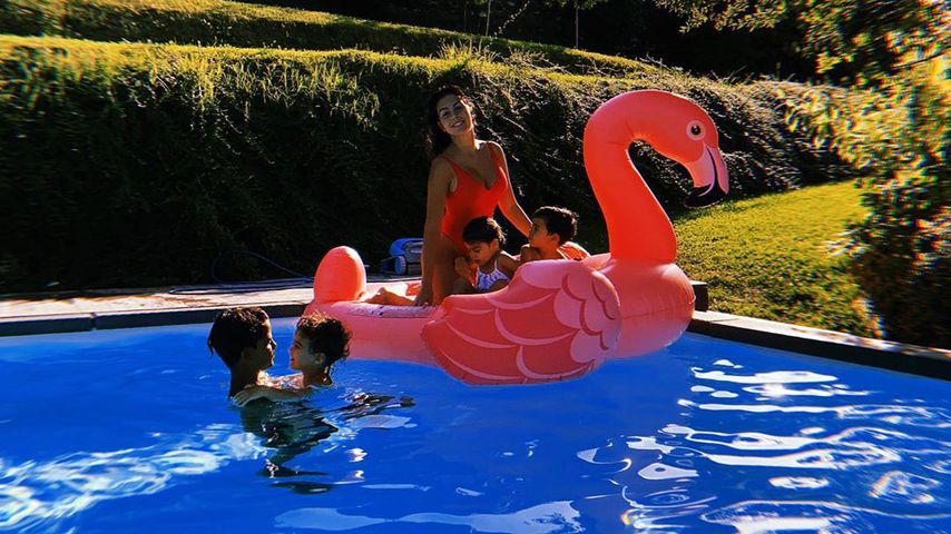 Georgina Rodriguez mit ihren und Cristiano Ronaldos Kindern
