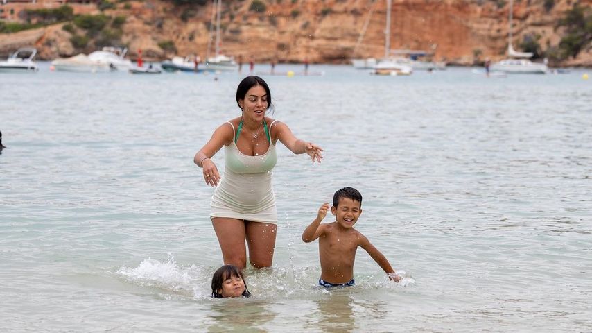 Georgina Rodriguez und ihre Kids im Juni 2022