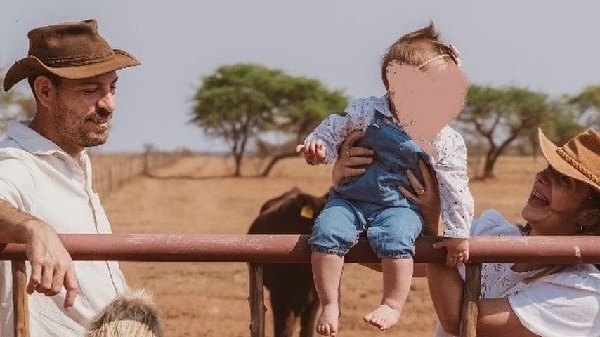 Gerald und Anna Heiser mit ihren Kindern, 2024