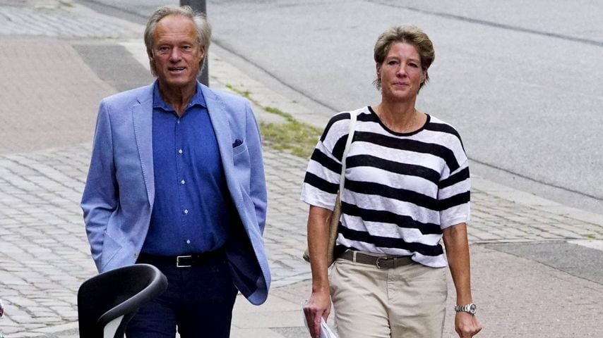 Gerhard Delling und Christina Block auf dem Weg zum Landgericht Hamburg während des Prozesses um den Entführungsfall der Block-Kinder
