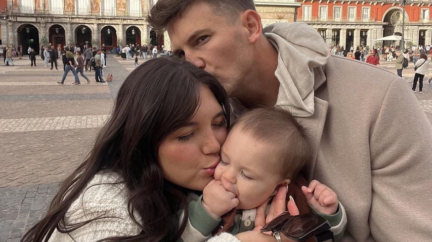 Giannina Gibelli und Blake Horstmann mit ihrem Baby, November 2024