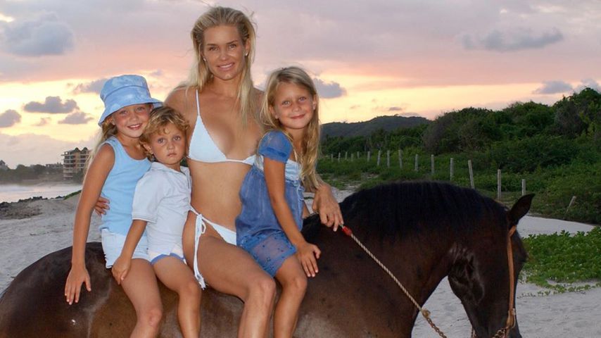 Yolanda Hadid Foster mit ihren Kindern Gigi, Anwar und Bella