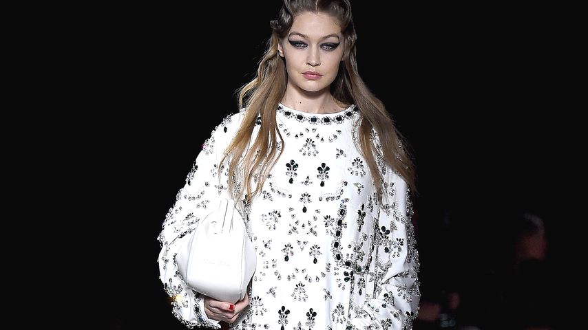 Gigi Hadid bei der Fashion-Show von Miu Miu im März 2020