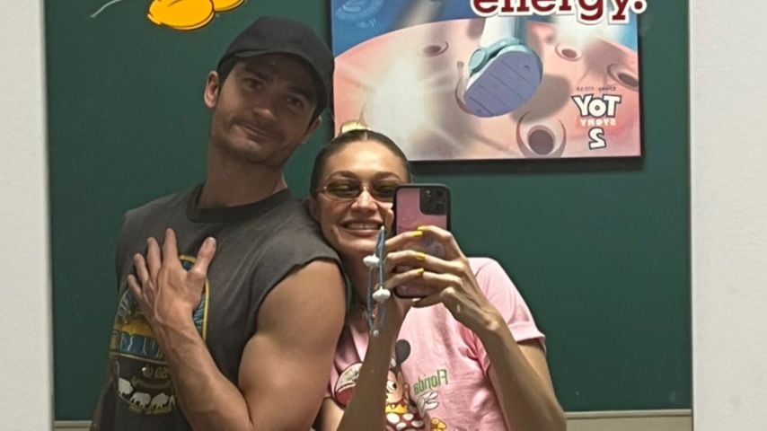 Gigi Hadid mit einem Freund im April 2023