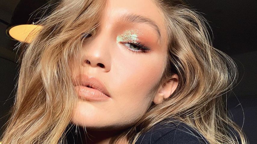 Gigi mit schillerndem Augen-Make-up