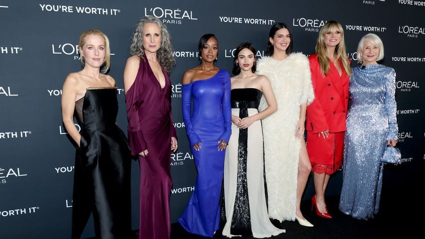 Gillian Anderson, Andie MacDowell, Aja Naomi King, Ariana Greenblatt, Kendall Jenner, Heidi Klum und Helen Mirren bei Women of Worth in L.A.