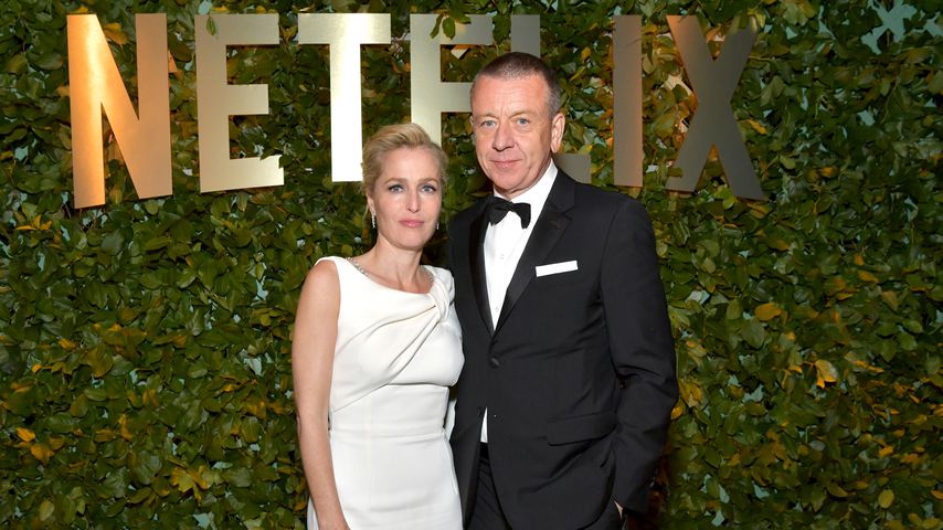 Gillian Anderson und Peter Morgan im Januar 2020 in Los Angeles