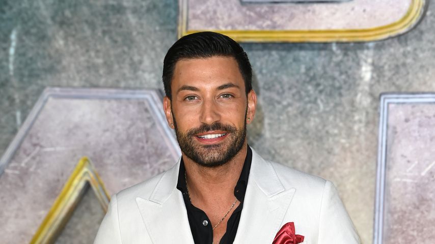 Wird Giovanni Pernice Teil des britischen Dschungelcamps?