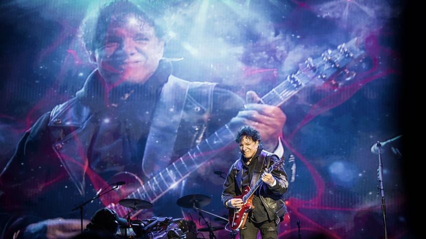 Neal Schon von Journey live beim Sweden Rock Festival 2024