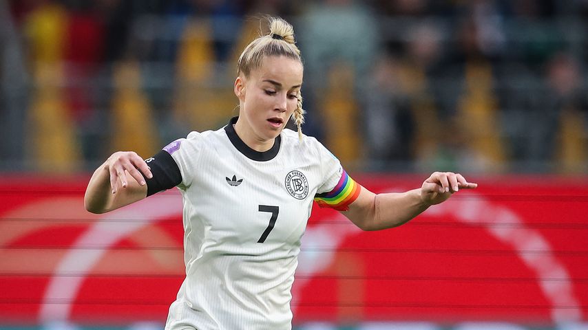 Kurz vor EM: Diese Kickerinnen sind die größten Netz-Stars