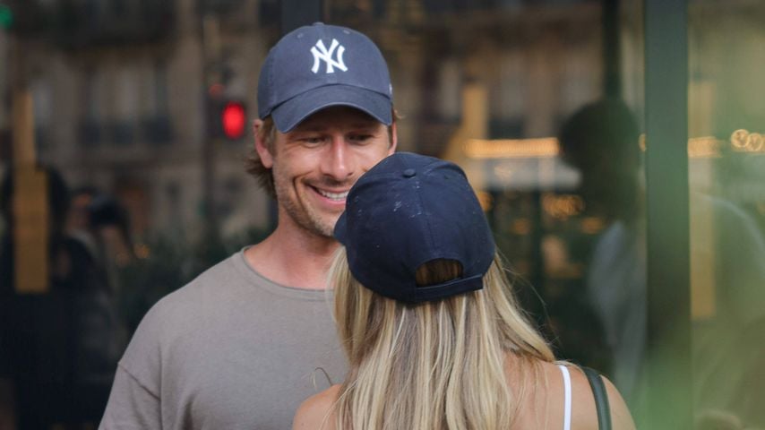 So ernst meint Glen Powell Beziehung mit Michelle Randolph