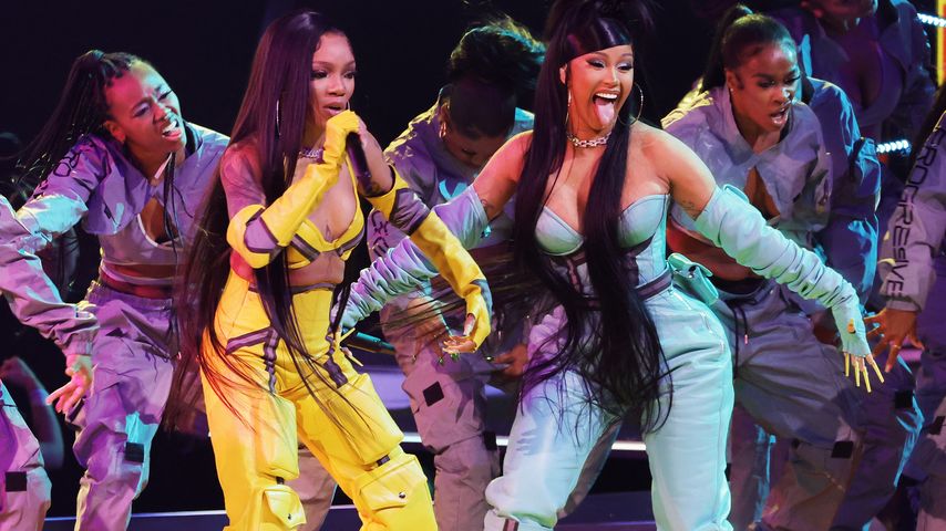 GloRilla und Cardi B  bei den American Music Awards 2022