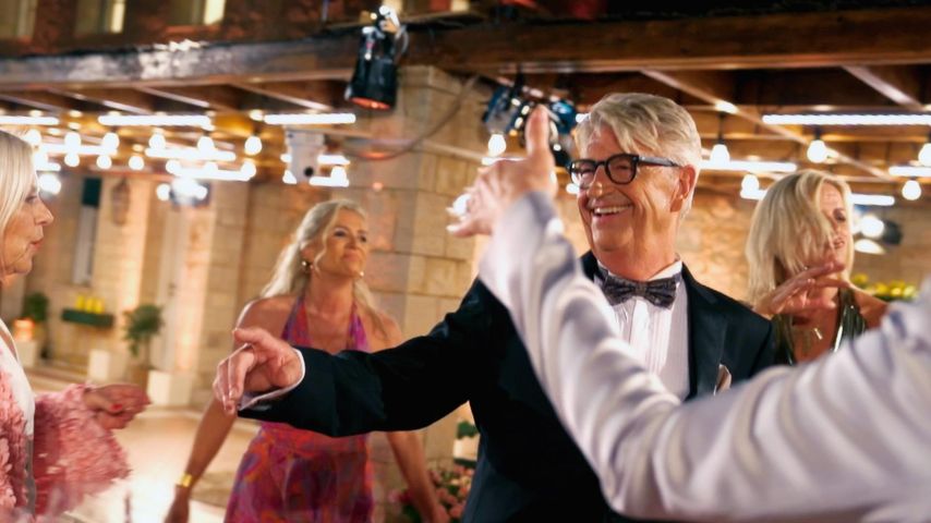Franz Stärk und die Single-Ladys in der ersten "Golden Bachelor"-Folge