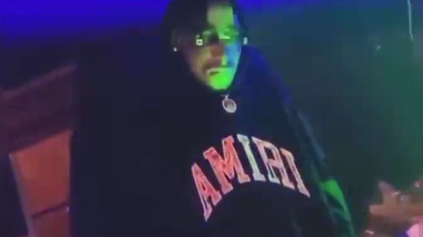 Bizarre Szenen! Leichnam von Rapper in Club aufgestellt?
