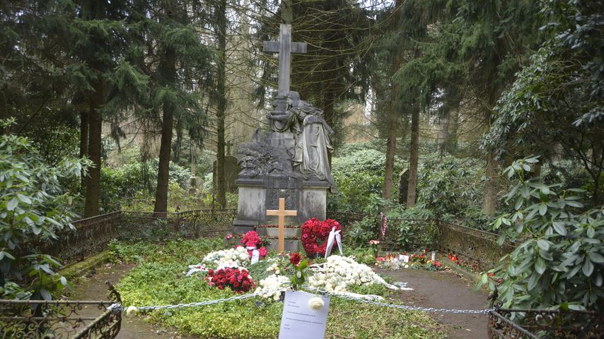 Grab von Jan Fedder auf dem Friedhof Ohlsdorf in Hamburg